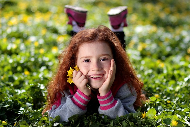 girl-1252739_640 Smile
